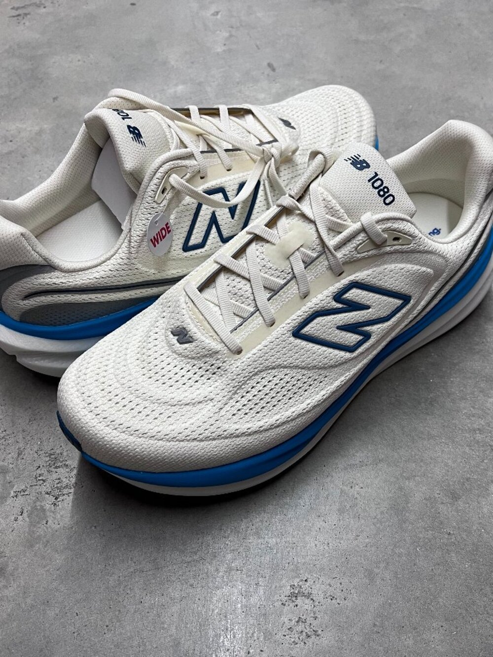 New Balance 1080v15 Men’s Size 12.5 Wide (2E) Beige Blue M10808EO - New